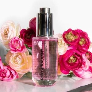 GIVE THEM LALA BEAUTY Rich & Radiant Face and Body Elixir